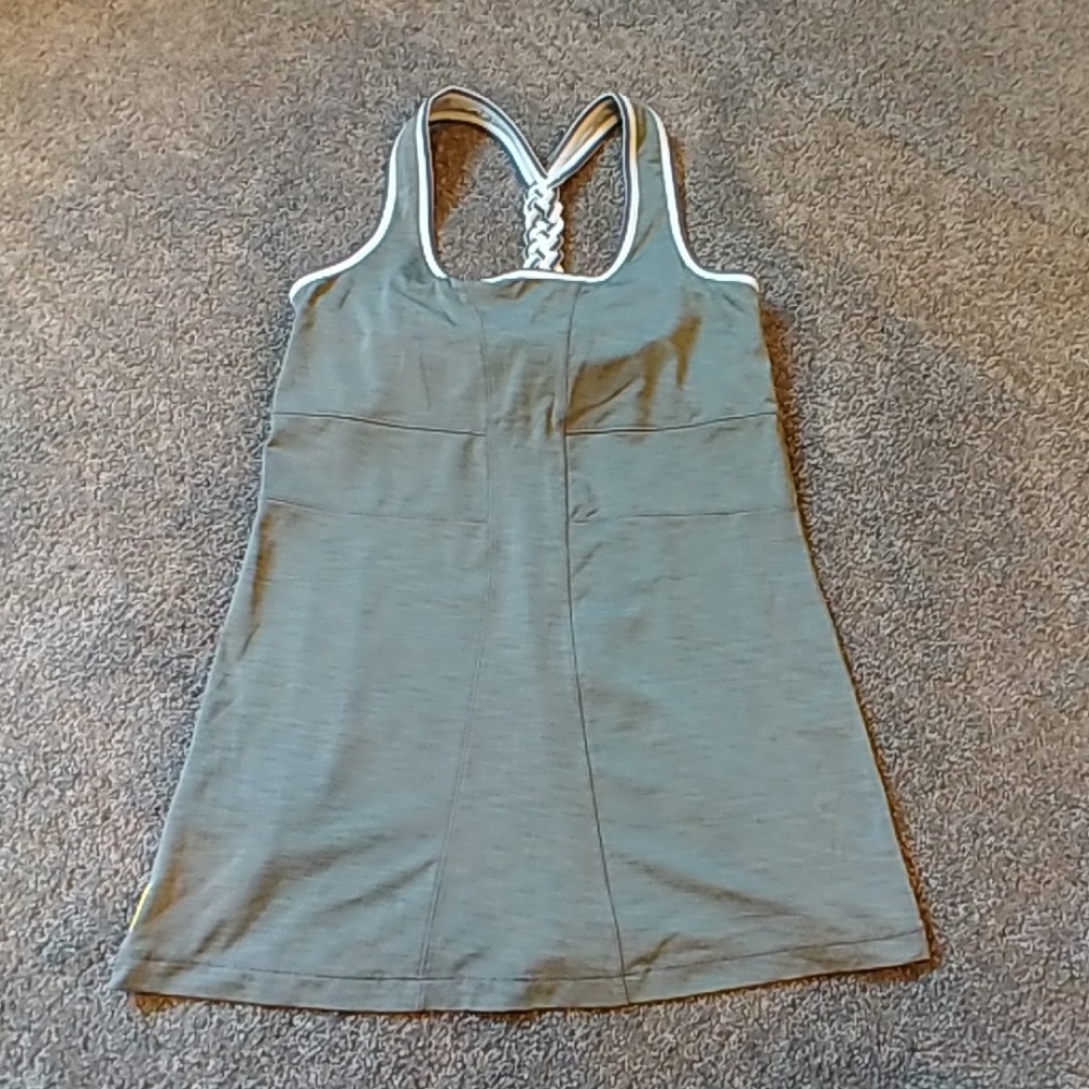 Like new Lole tank